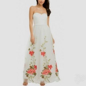 Chi chi London dress